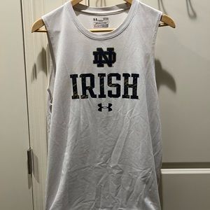 Men’s Notre Dame Under Armour medium tank top, muscle tee